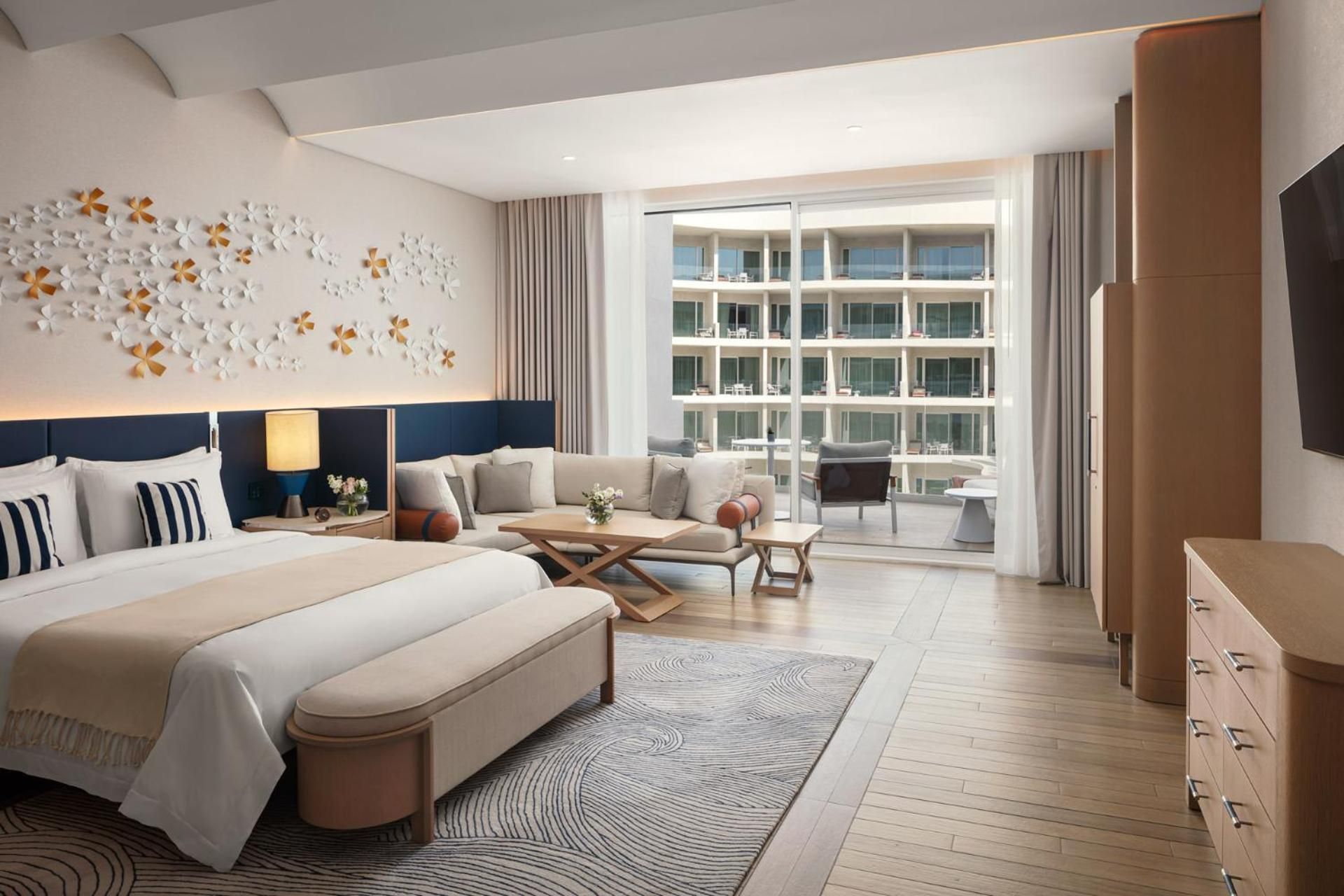 Deluxe King Room with Pool View