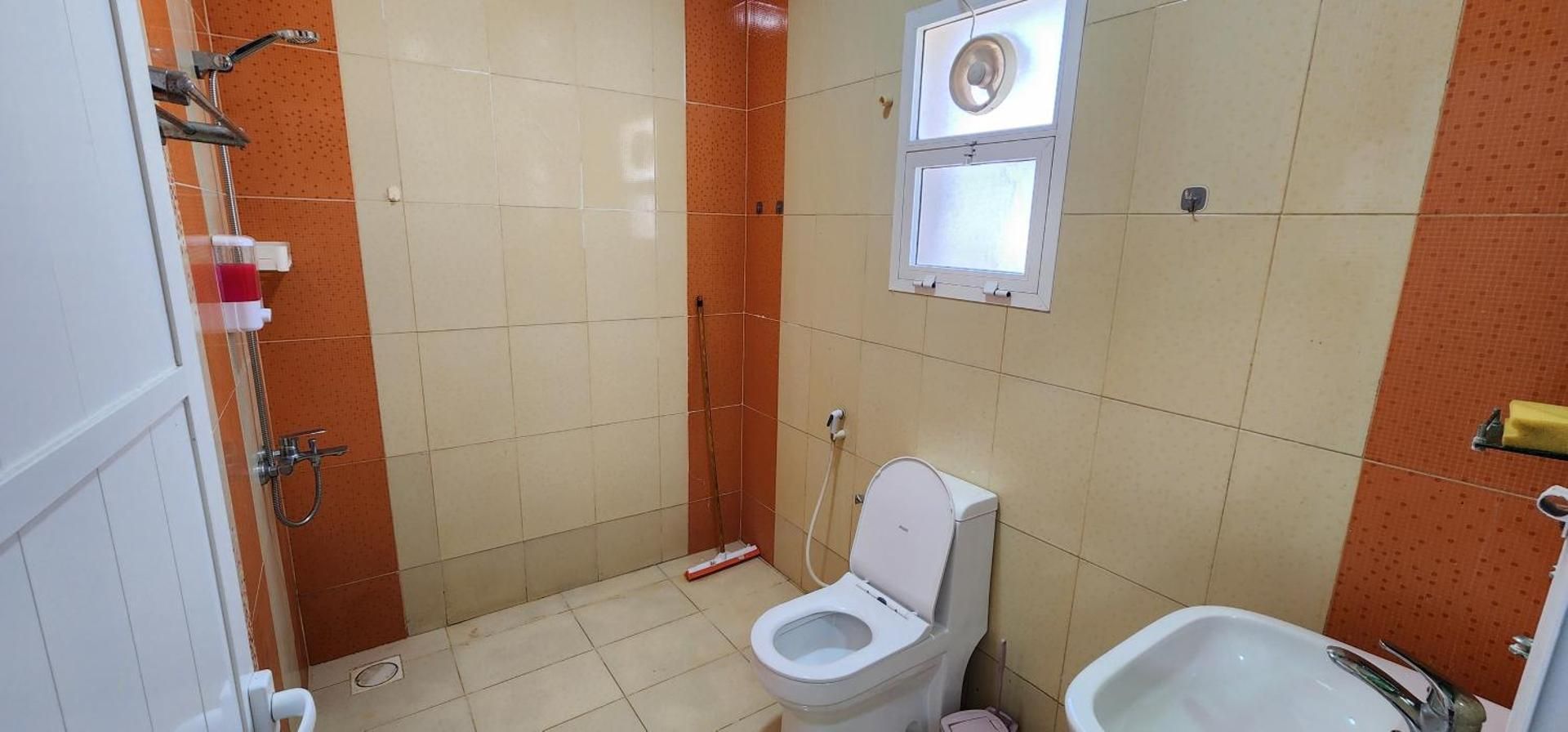 Twin Room with Private Bathroom