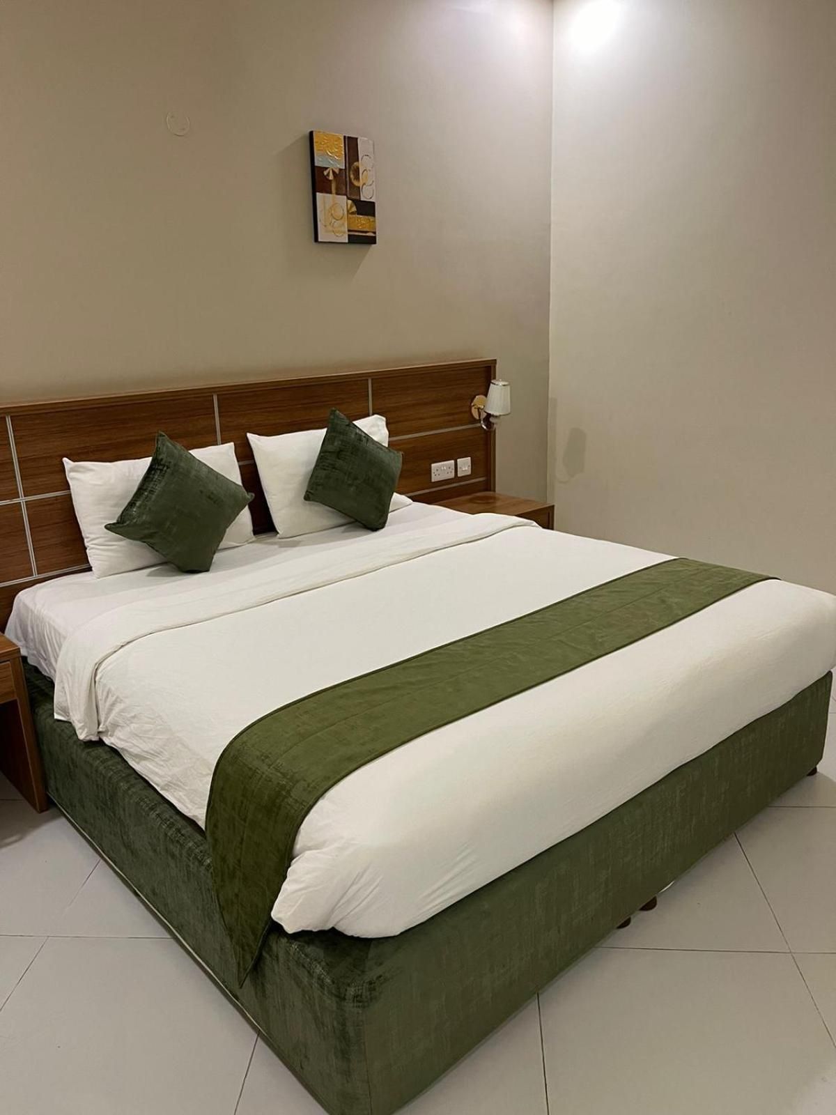 Muscat Hills Hotel Standard Double Room 2