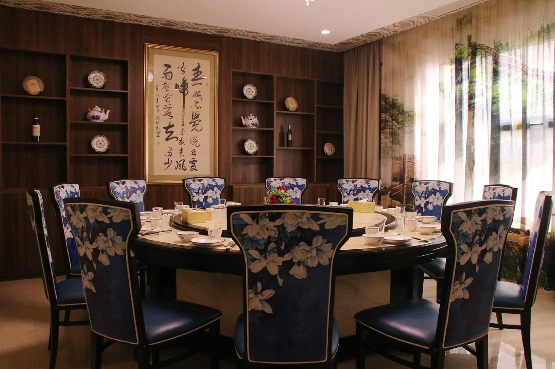 restaurant (private room)