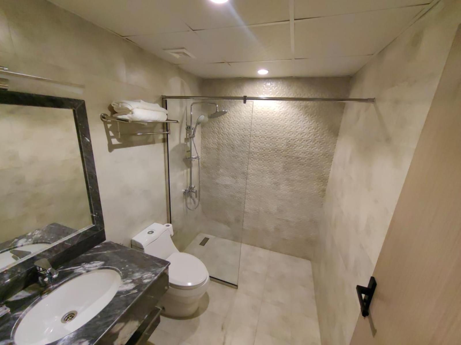 WAVE VIEW HOTEL  Standard King 3