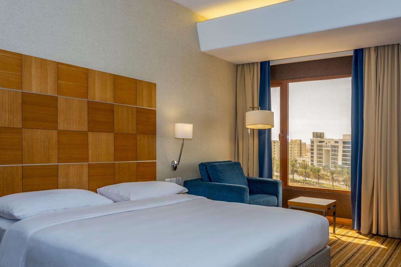 City View - 1 King Bed