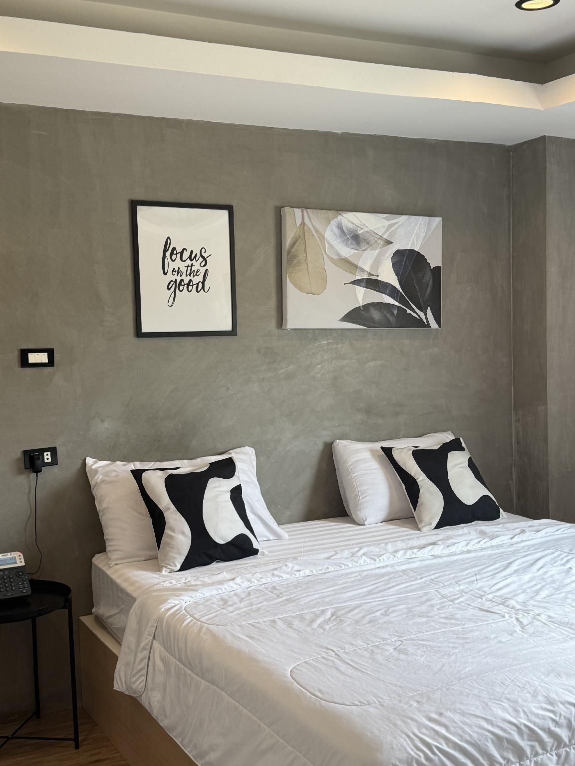 Standard King Room