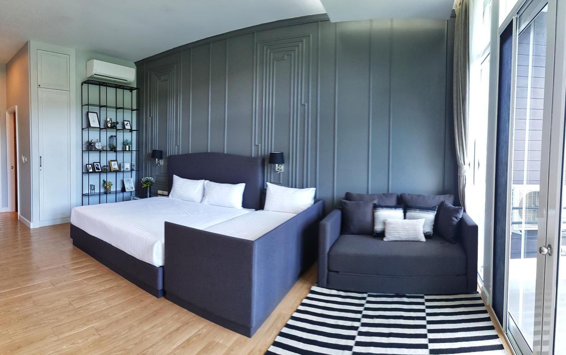 Superior King Suite