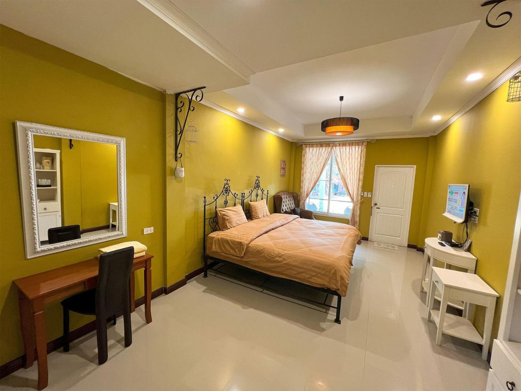 Phuiyara Resort Superior King Room