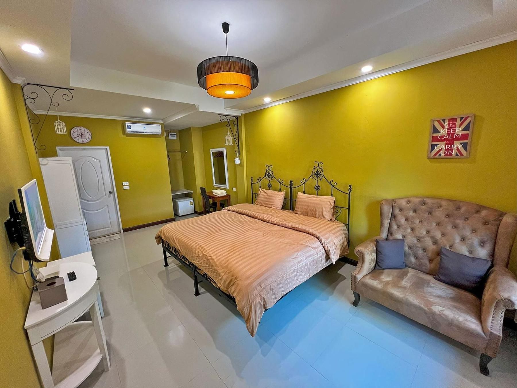 Phuiyara Resort Superior King Room 2