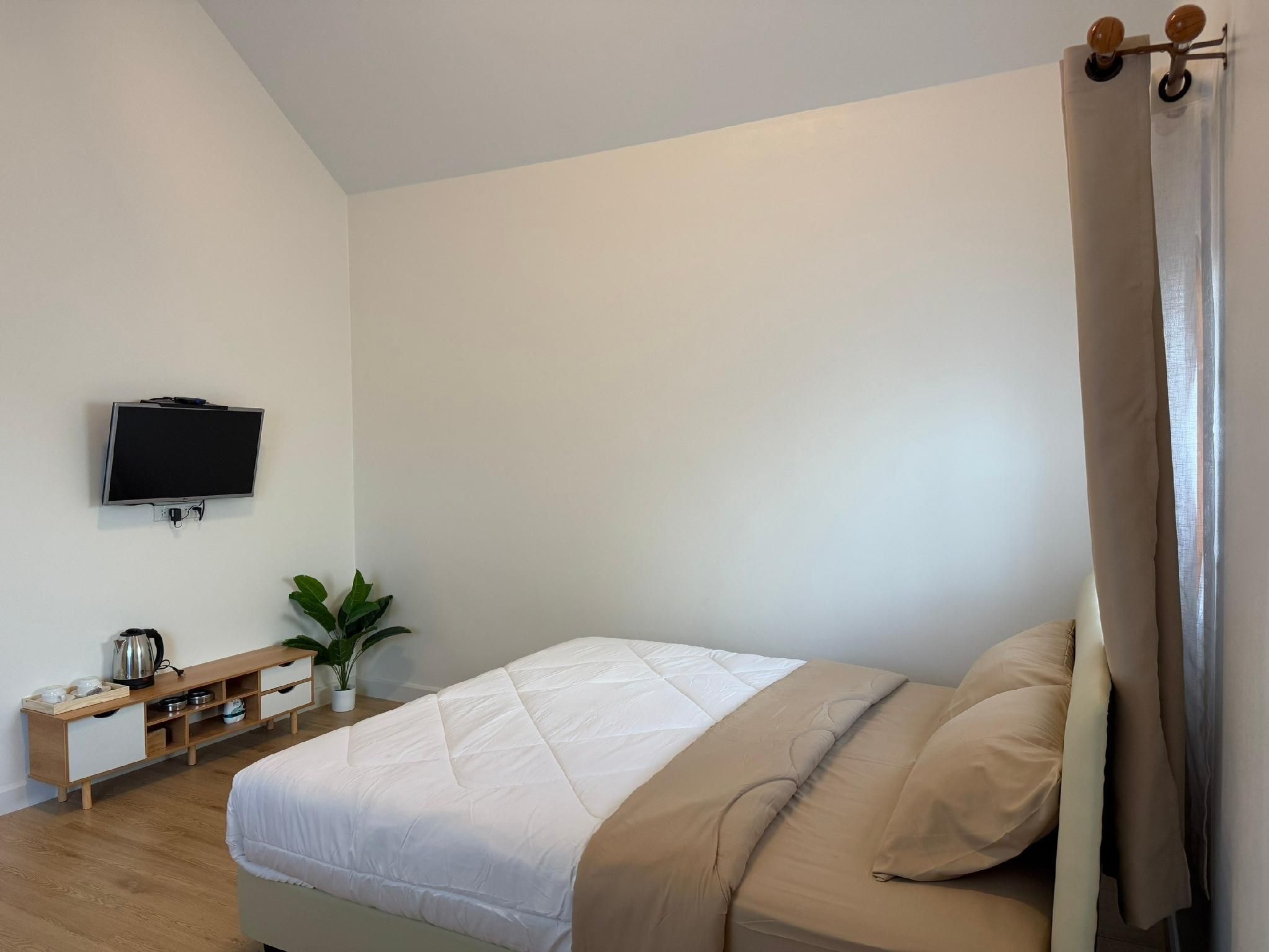 Inta Homestay Double Room 3