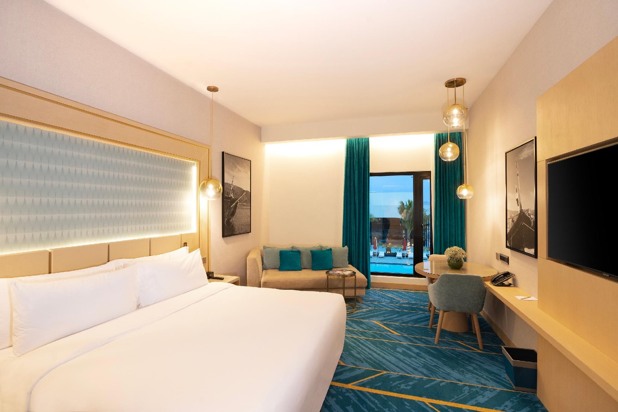 Superior Pool View Room