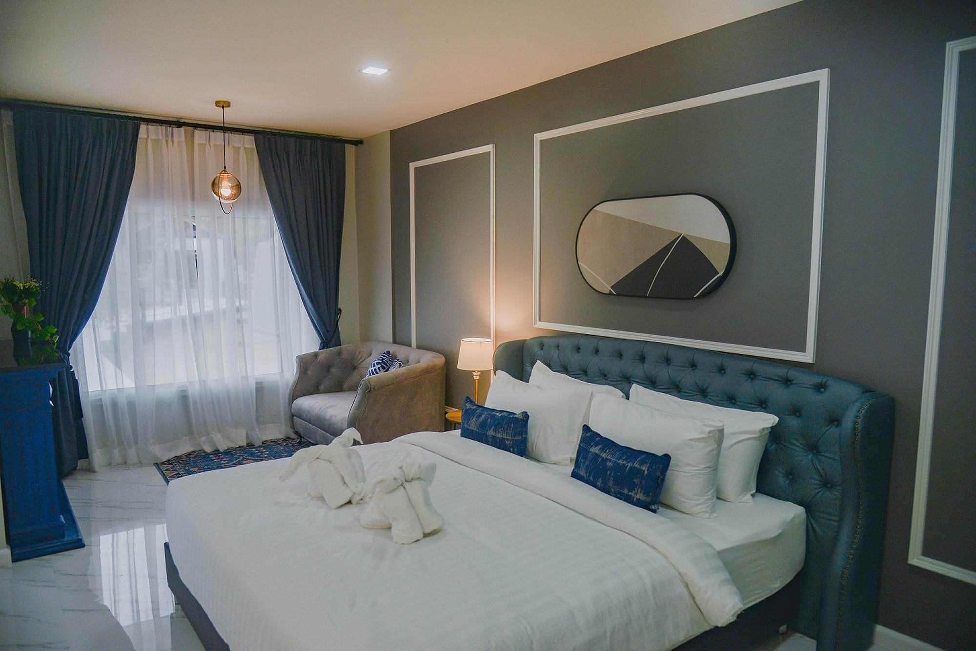 Deluxe Room - Newly Renovated
