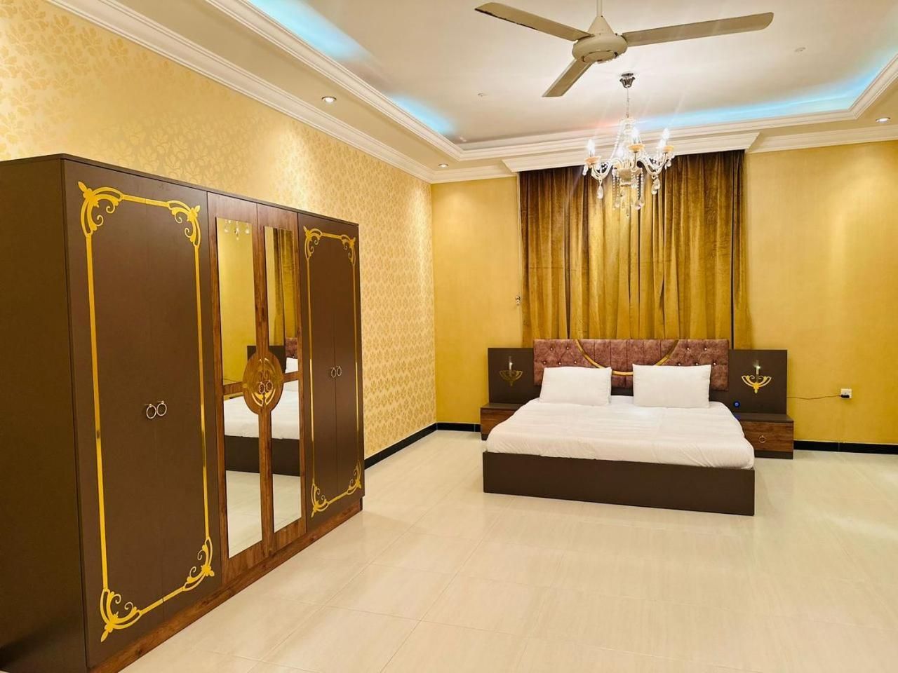 Superior King Room