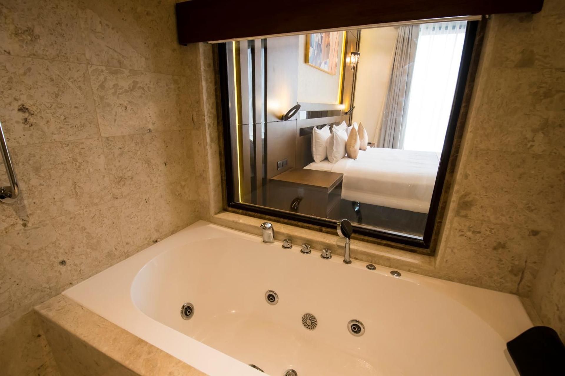 Belad Bont Resort Salalah Royal Suite 3