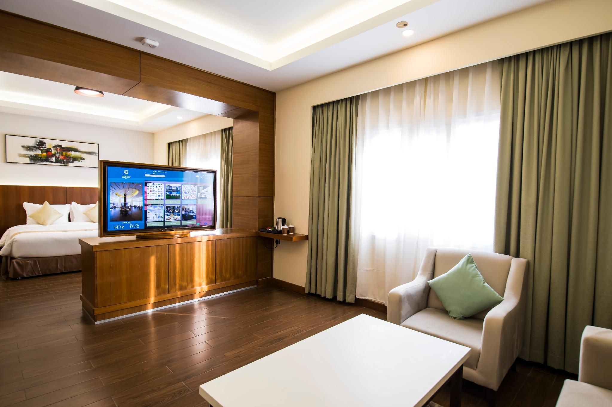 Super Deluxe Queen Room