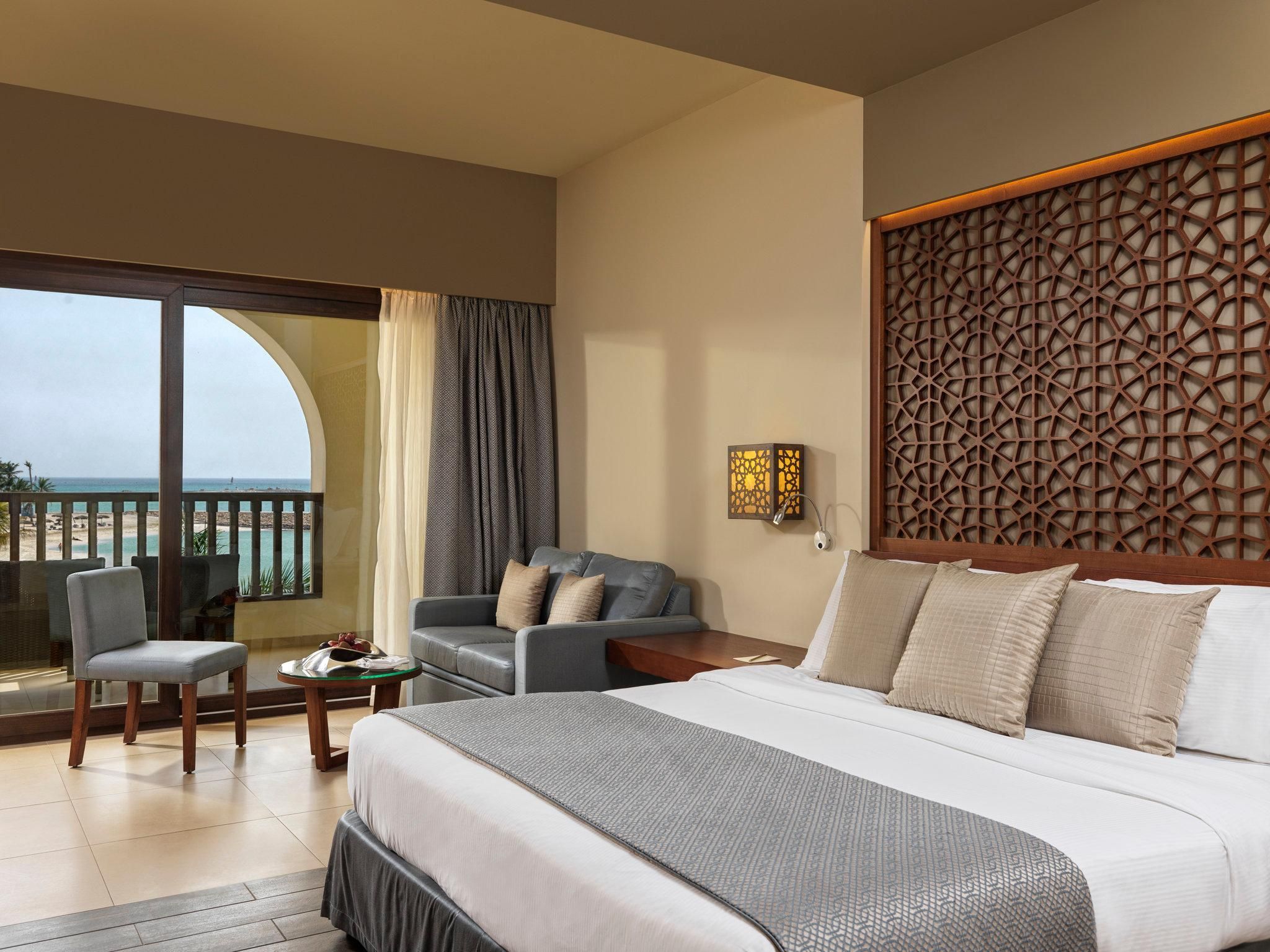 Family Room Lagoon View With Aqua Park Entrance