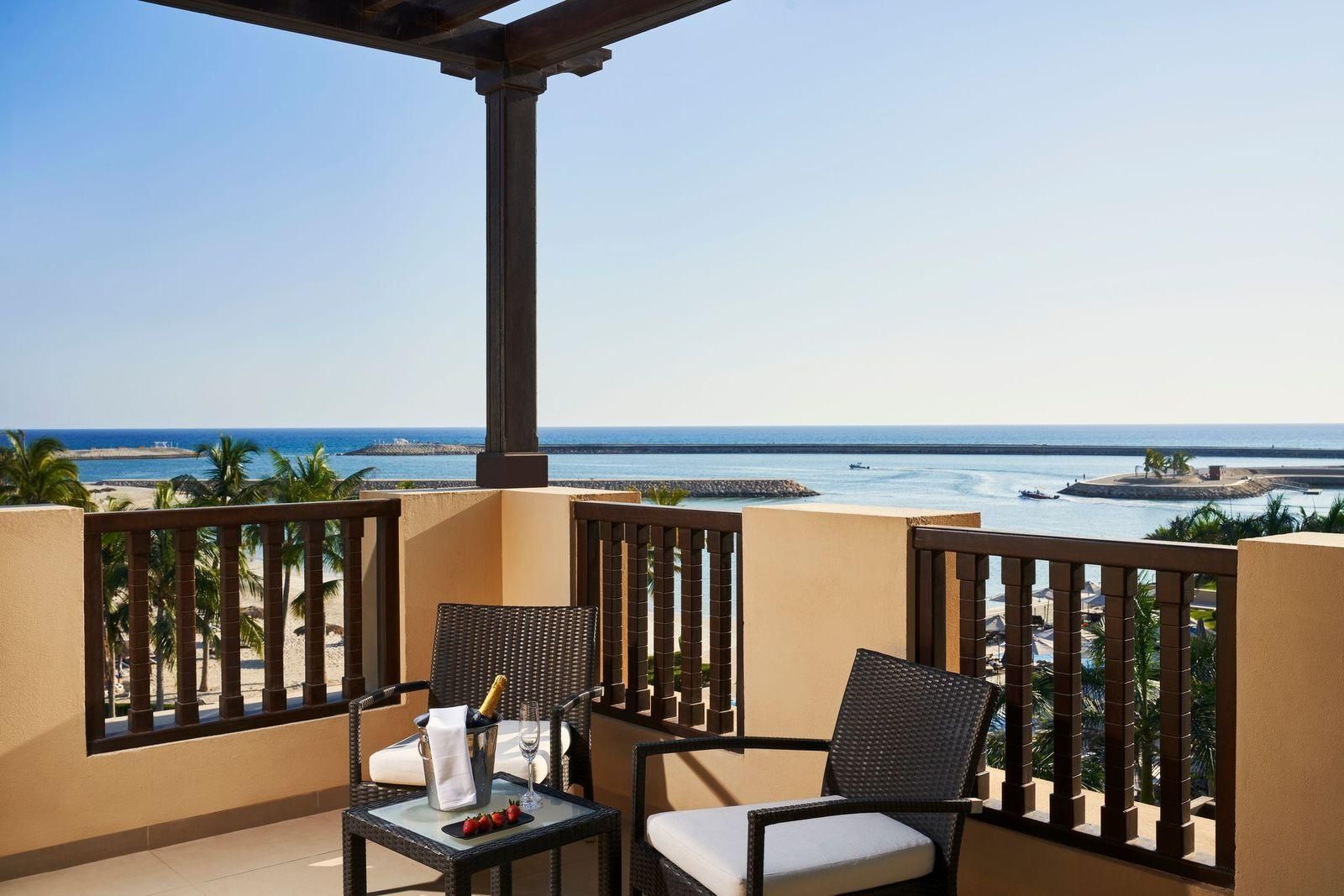 Family Ocean View King room With Aqua Park Entrance