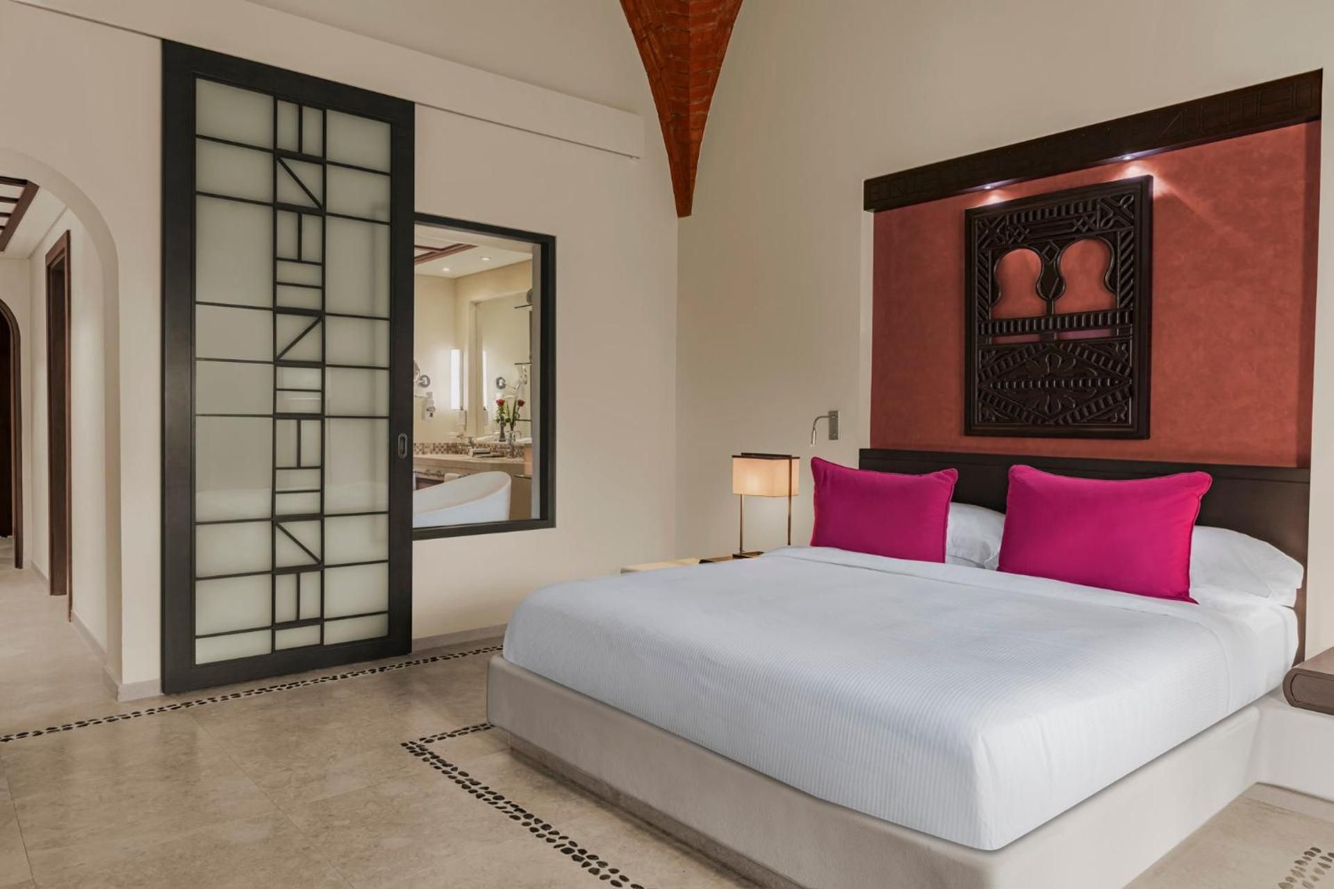 One Bedroom Suite with Aqua Park Access