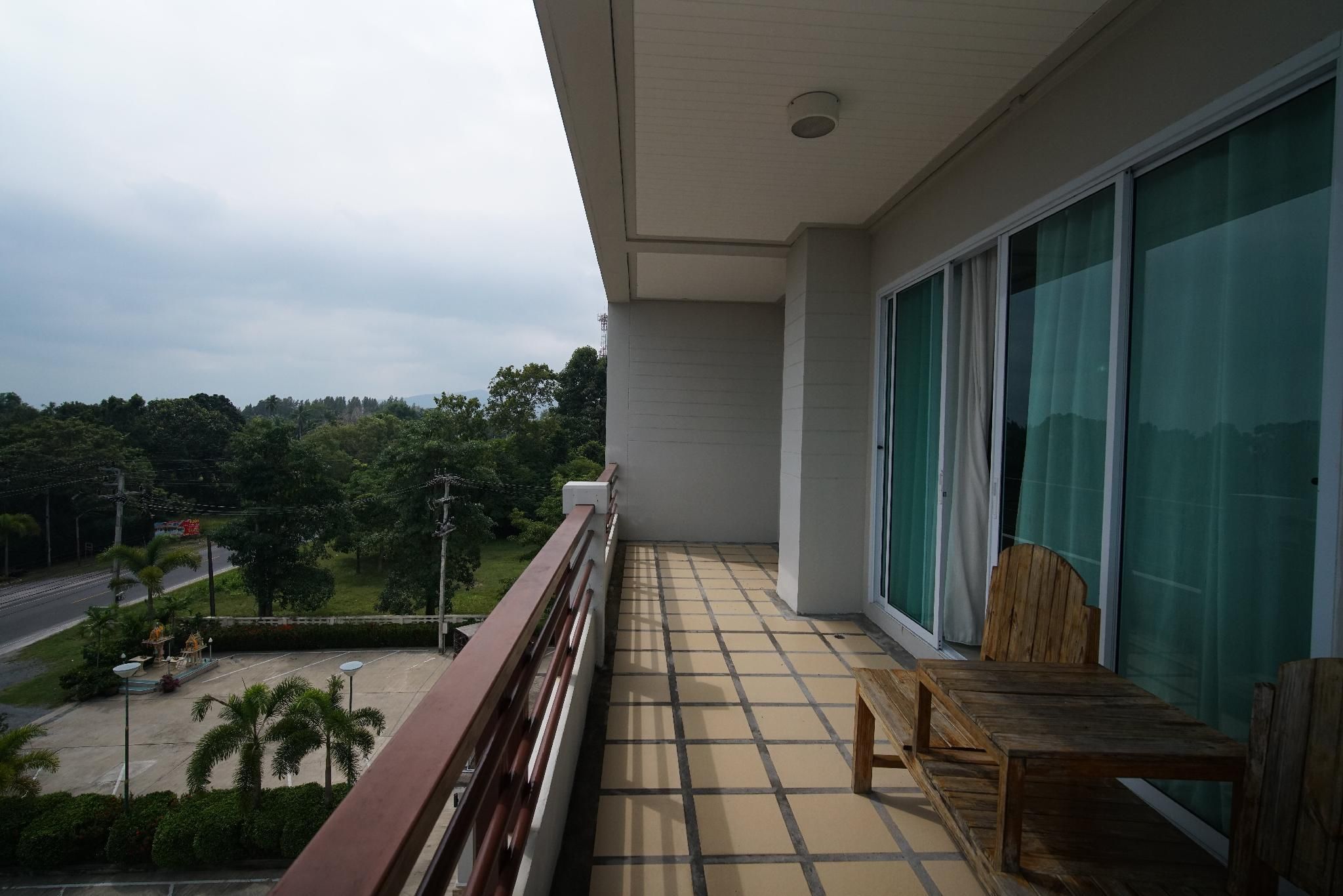 Superior Sea View