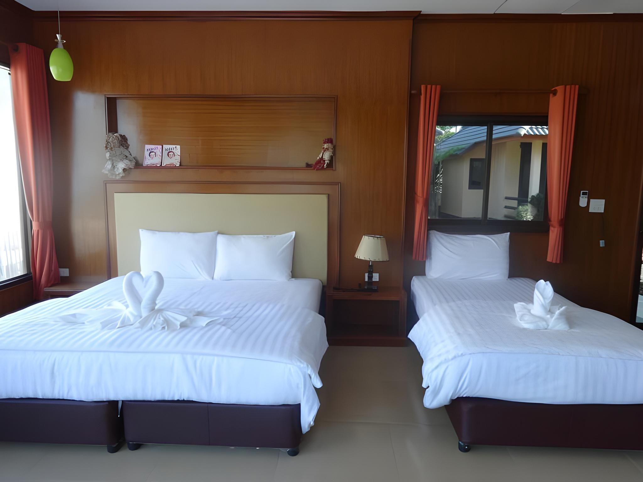 Needa Rock Resort Deluxe Sea View 2