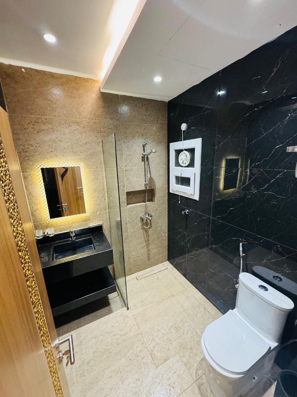 Salalah Dreamland Resort Premium Quadruple Room 2