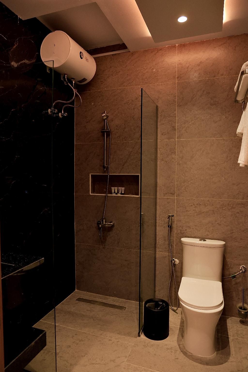 Salalah Dreamland Resort Two Bedroom Family Room with Mountain View 2