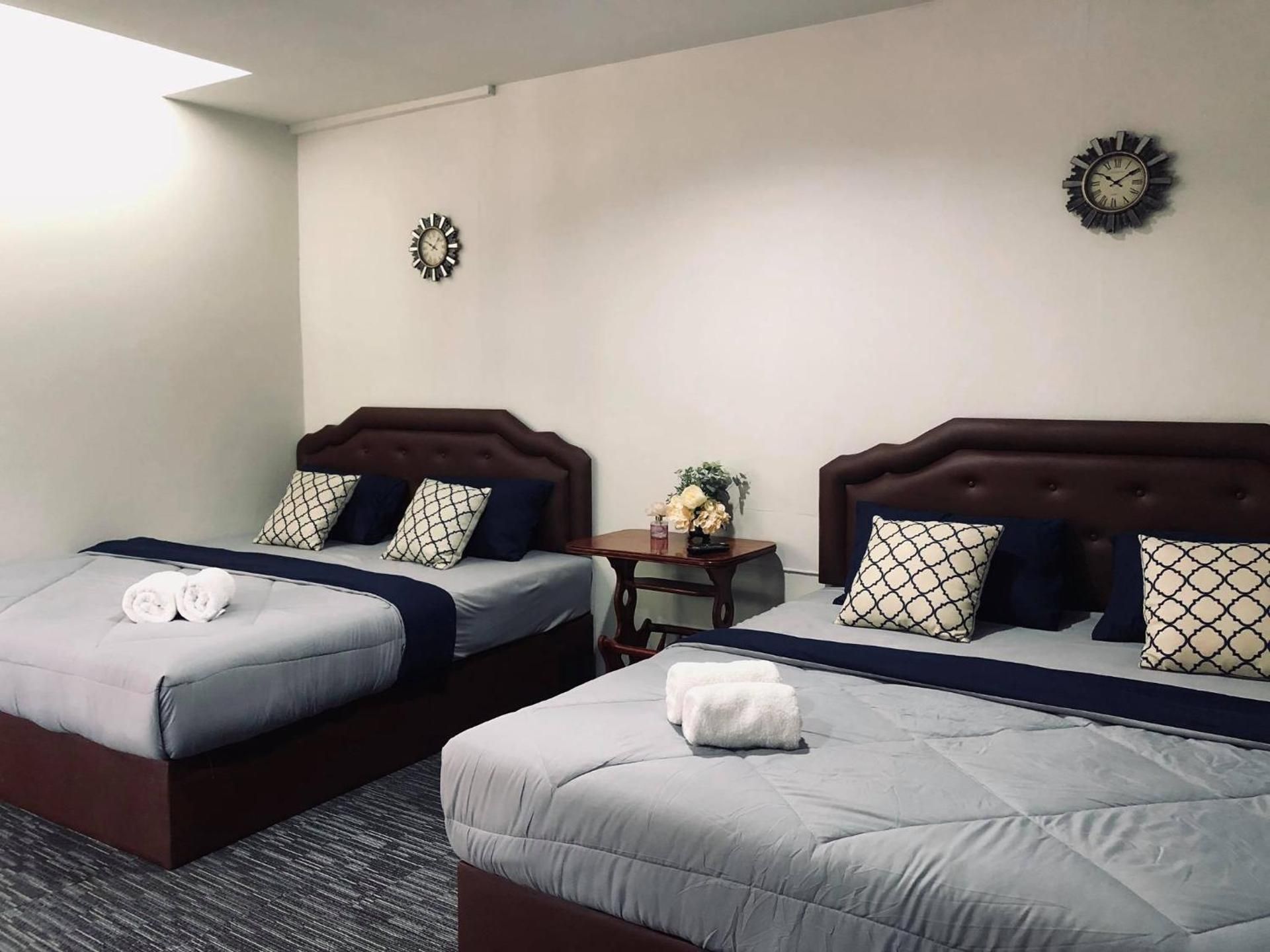 Classic Quadruple Room