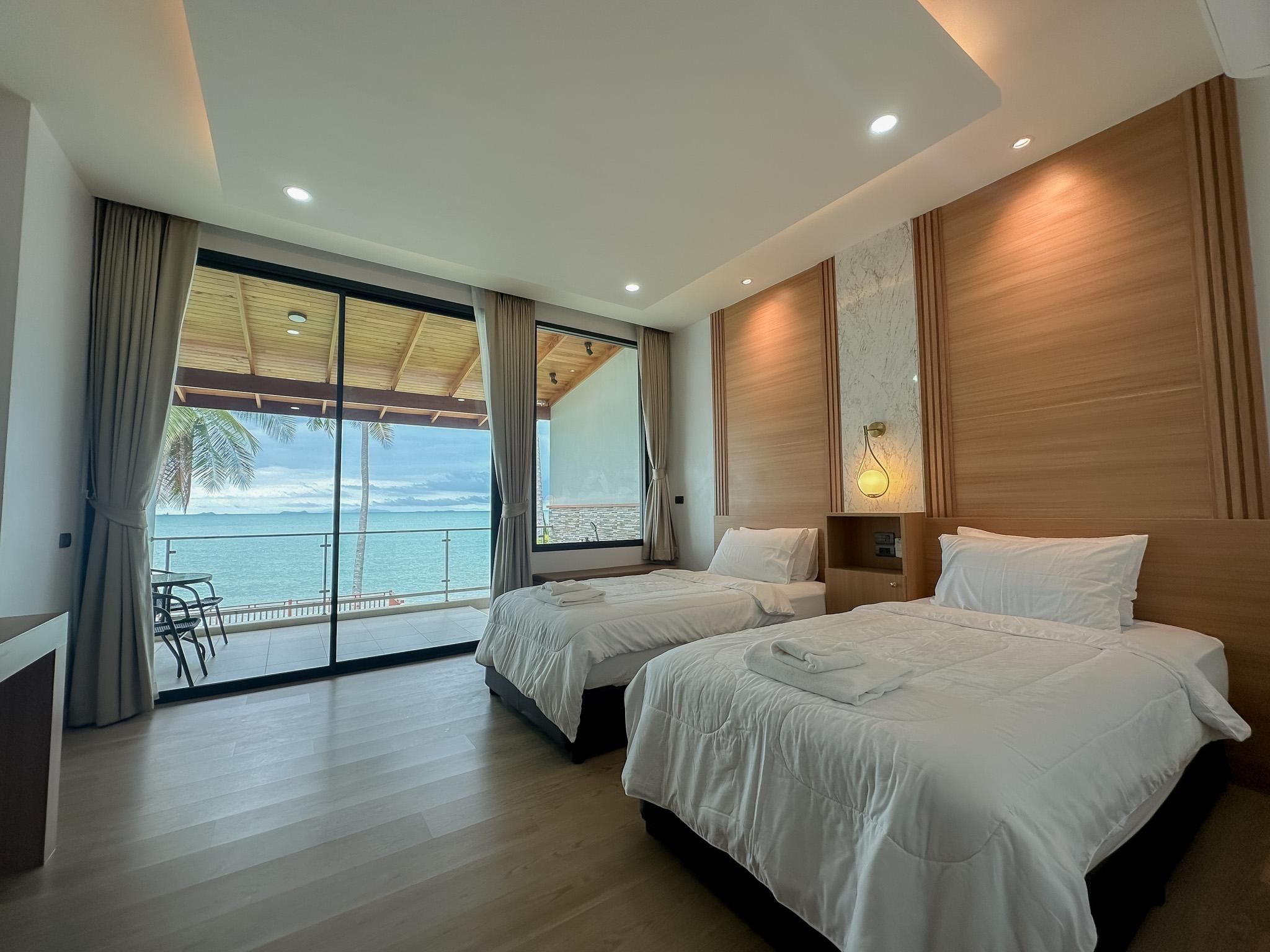 2SIS'S Khanom Resotel Twin Room with Sea View