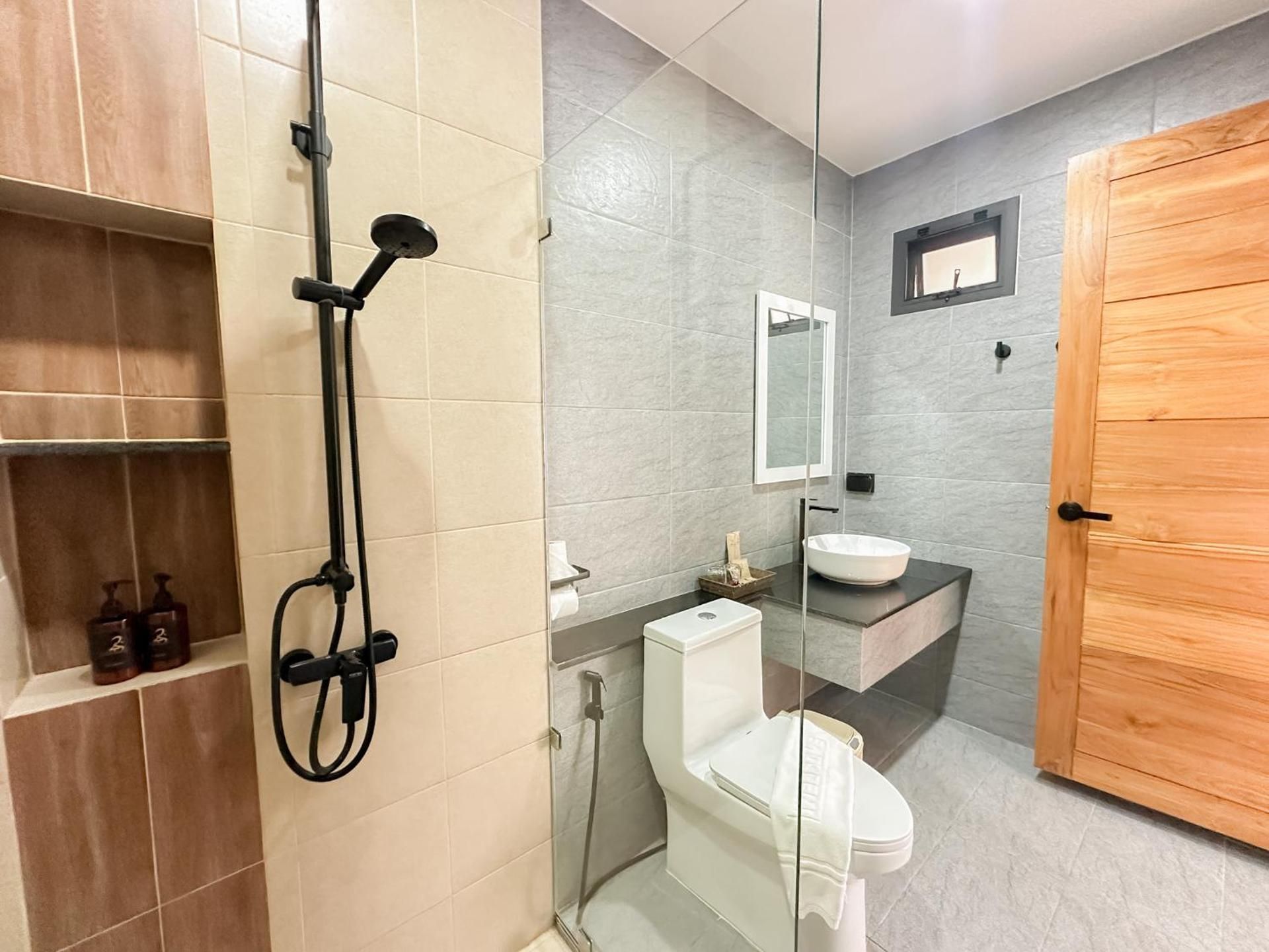 2SIS'S Khanom Resotel Twin Room with Sea View 2