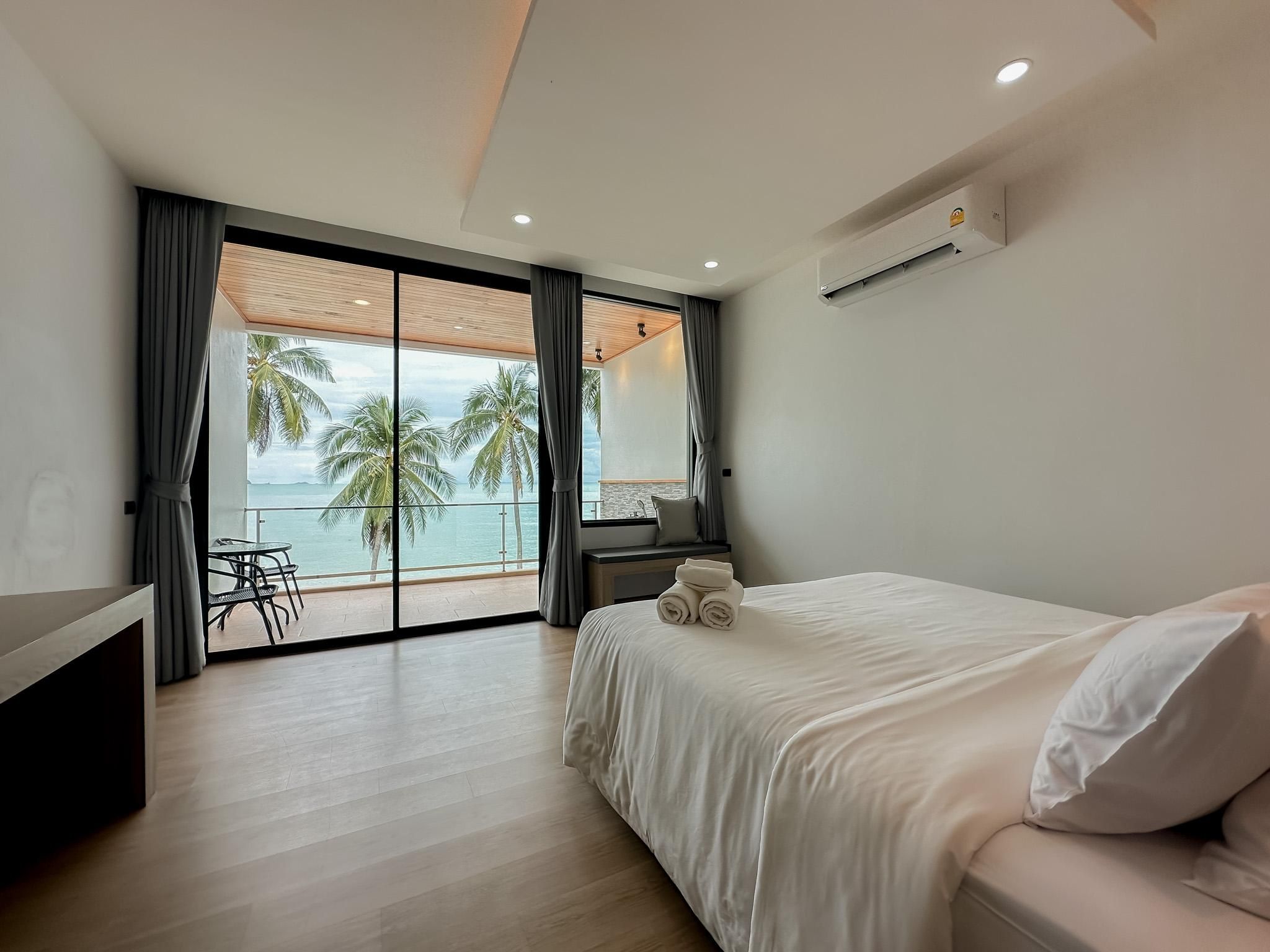 2SIS'S Khanom Resotel Double Room with Pool View
