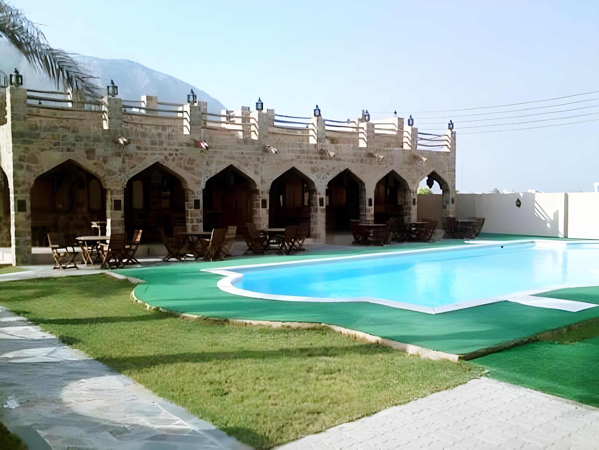swimming pool