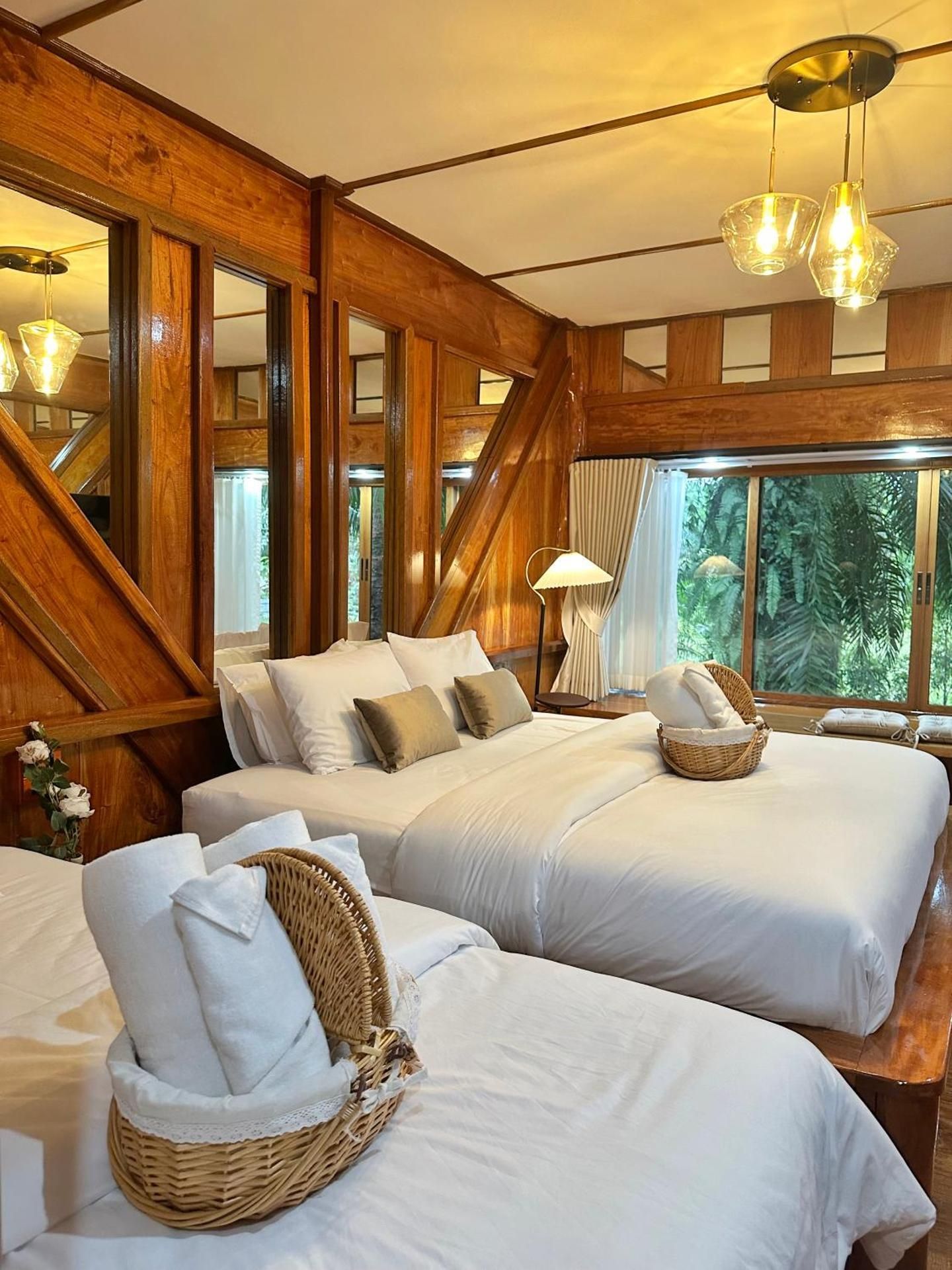 Classic Quadruple Room