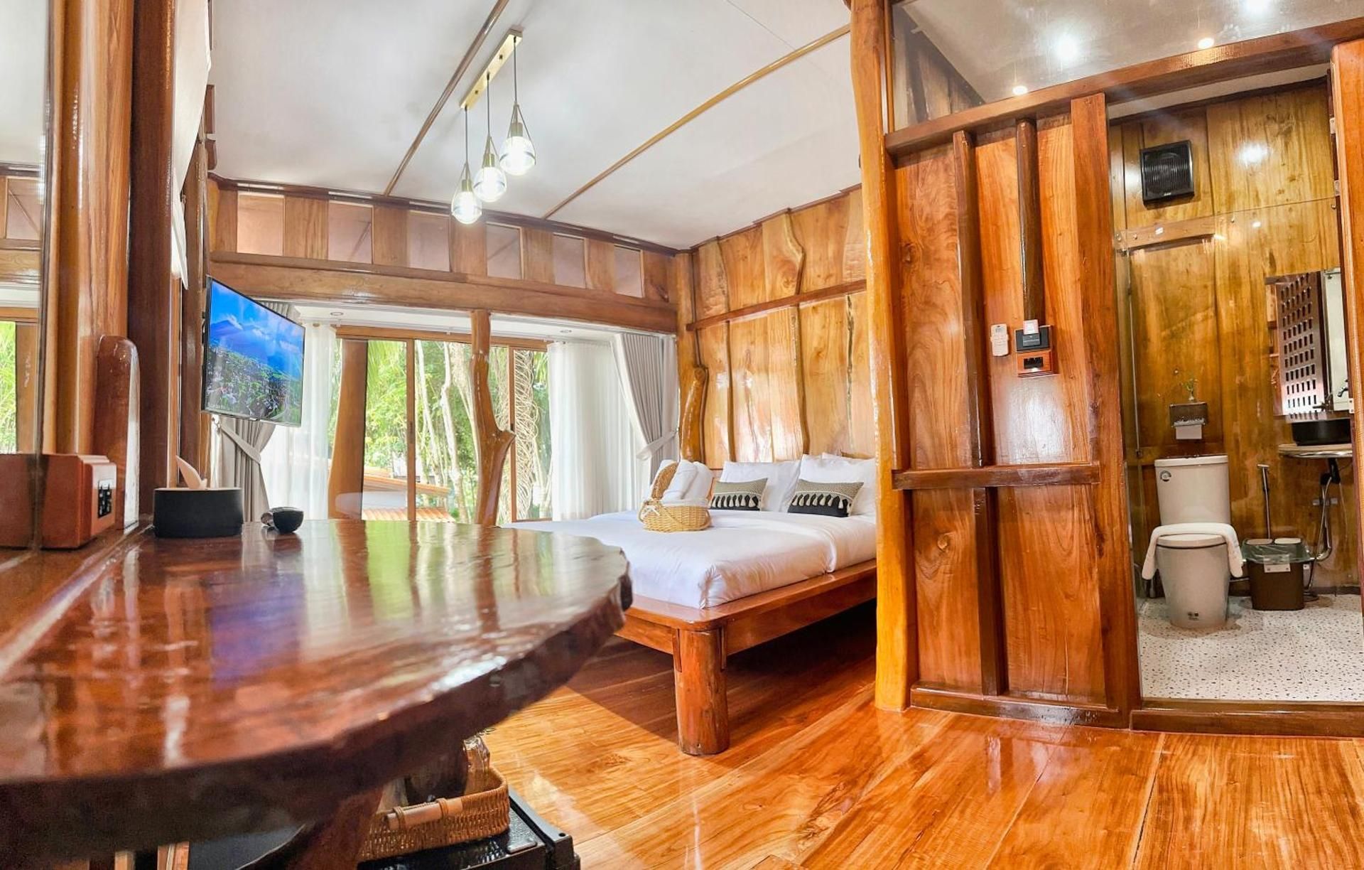 Double Room with Private Bathroom