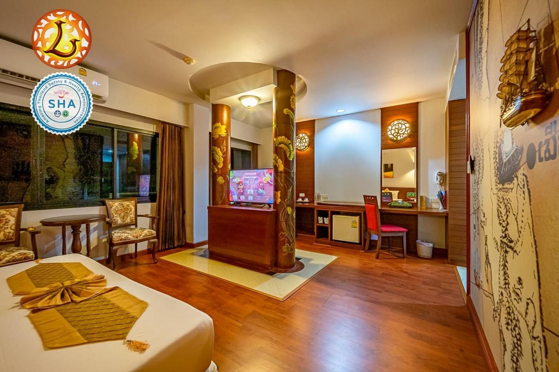 Deluxe Suite