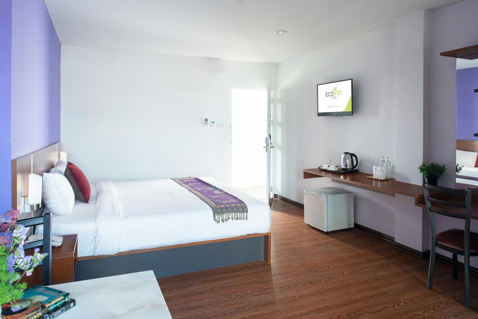 Premier Deluxe King Room