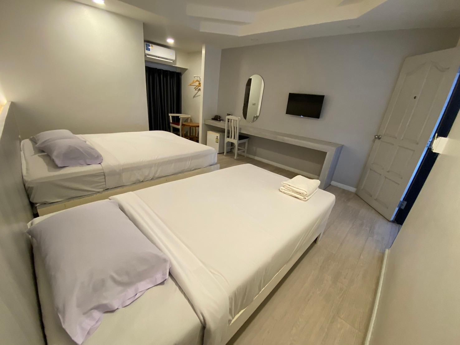 Triple Room