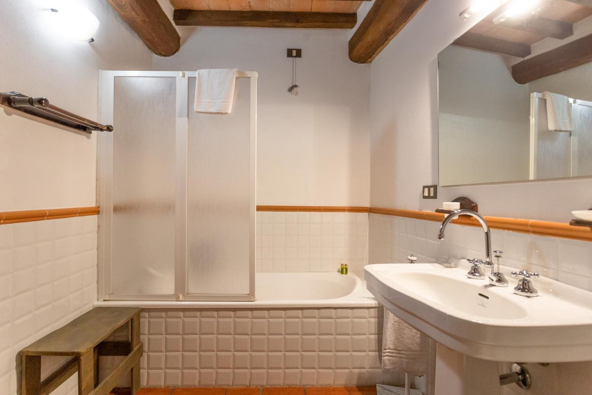 One-Bedroom Apartment (3 Adults)