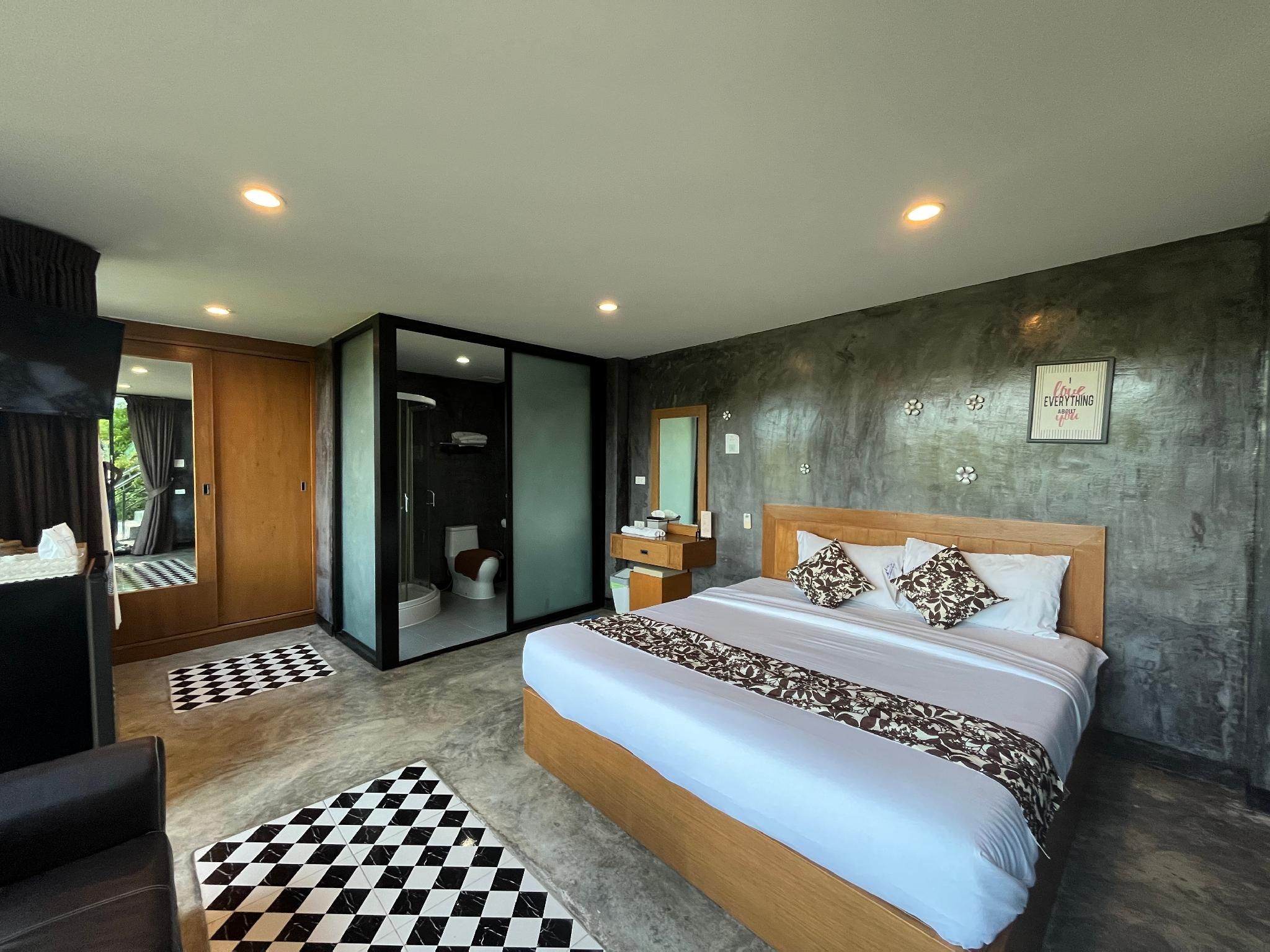 Deluxe Suite - Balcony