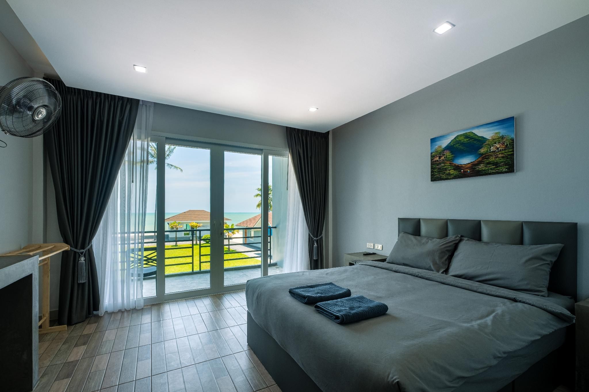 Reboot Retreat Premier Sea View