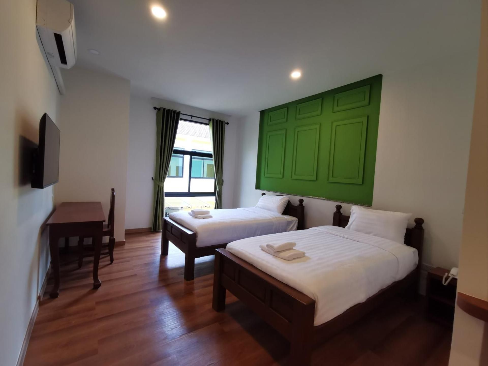 Twin Room with Balcony