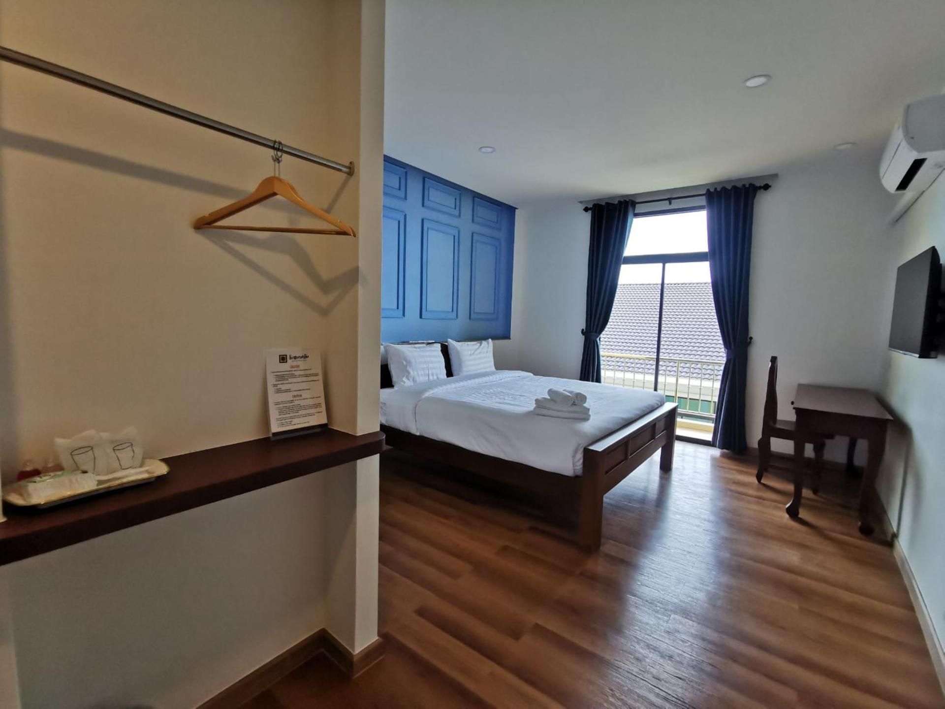 King Room with Balcony