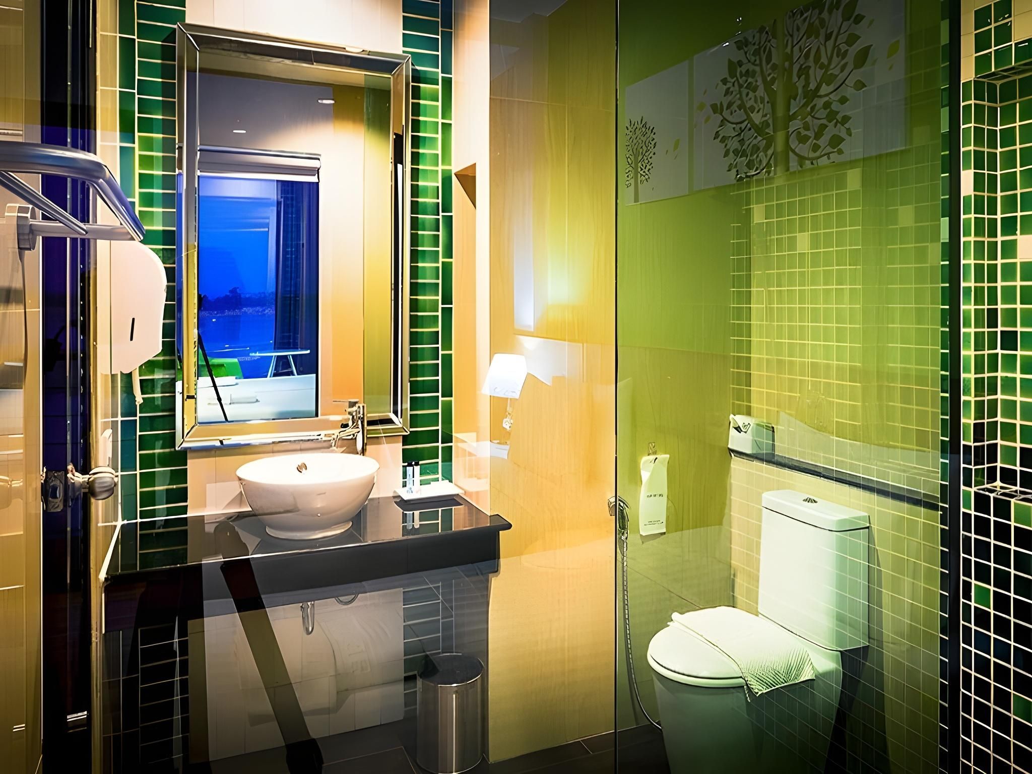 Deluxe Double or Twin Room With Window