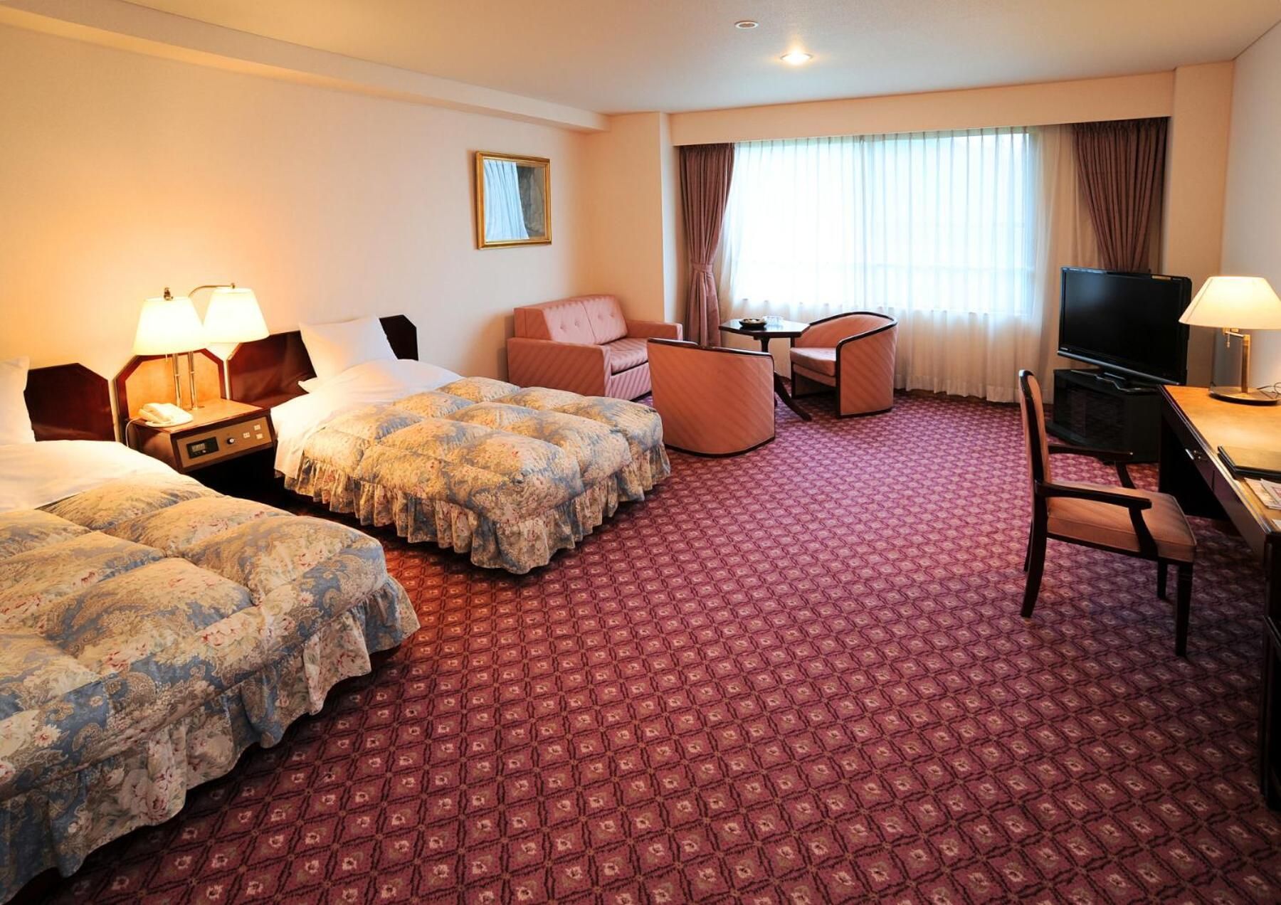Superior Twin Room - Ski Run View
