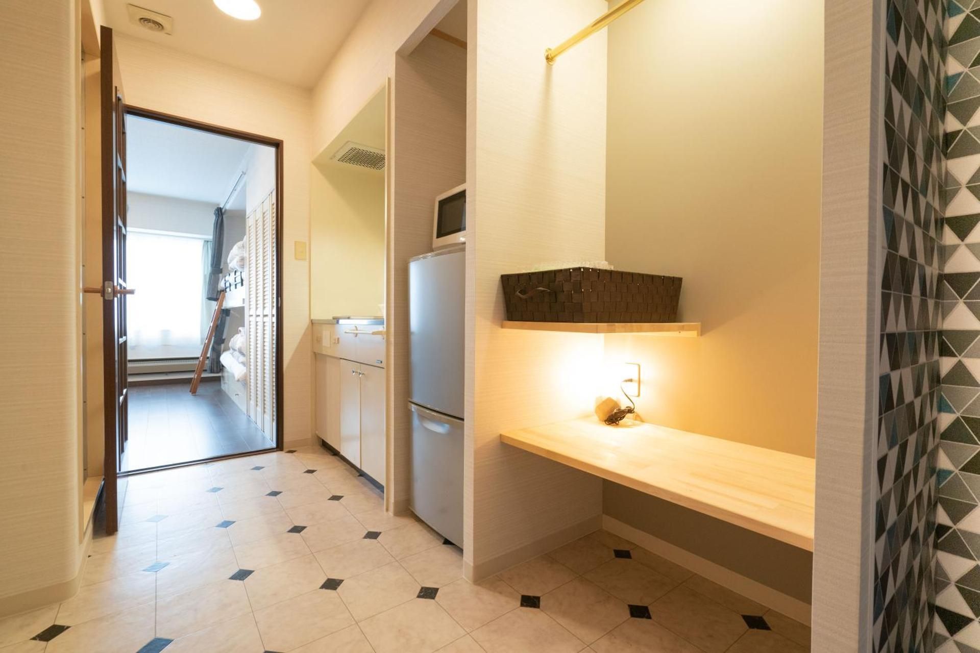 Superior Western Room 813