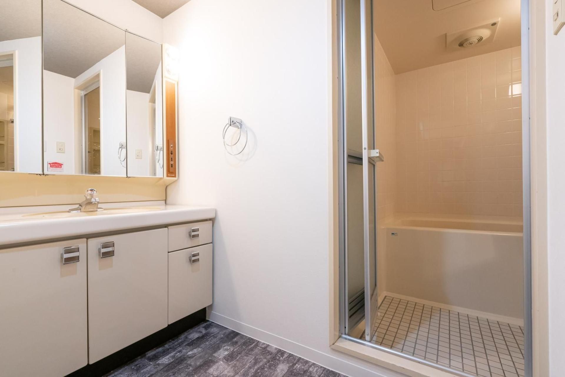 Deluxe Room 417