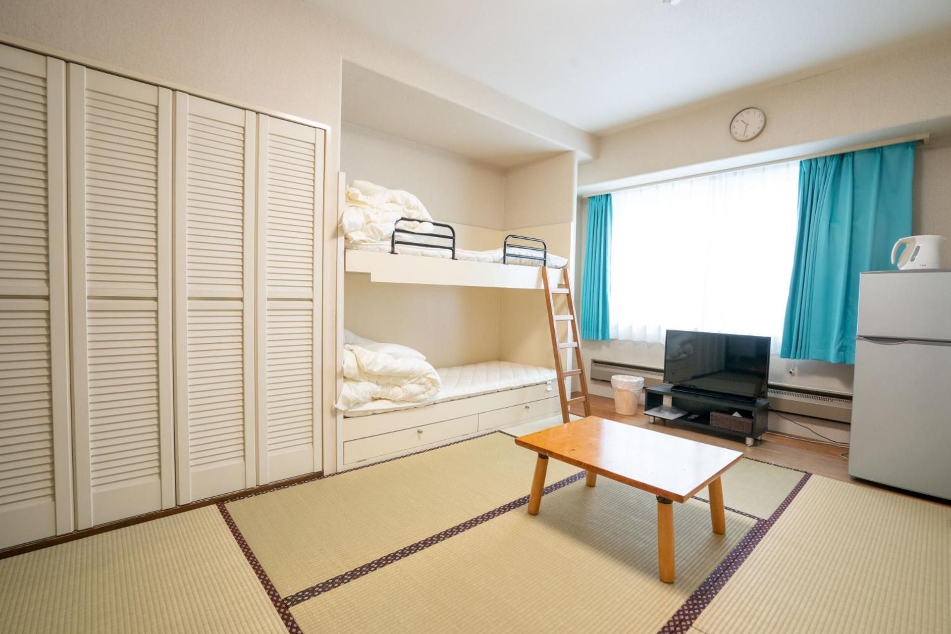 Standard Japanese Room 906