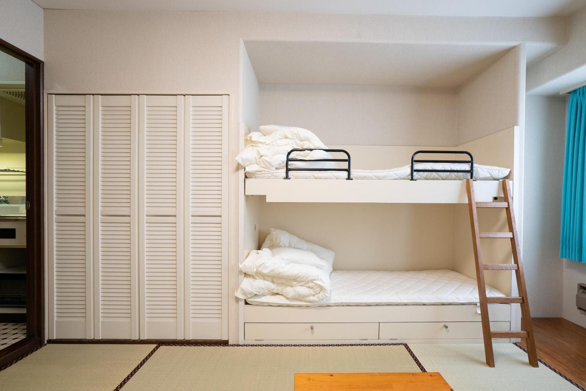 Standard Japanese Room 906
