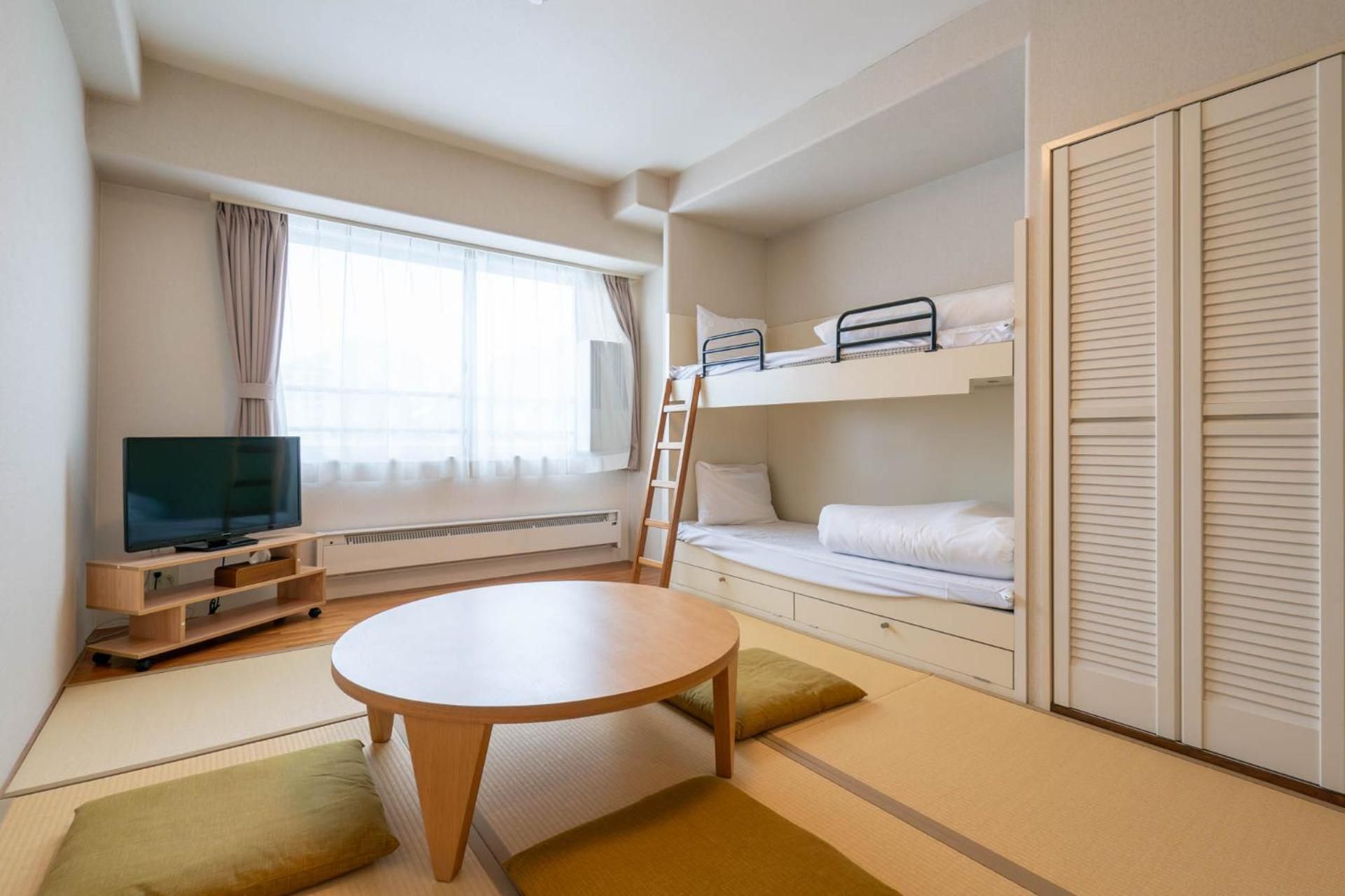 Standard Japanese Room 911