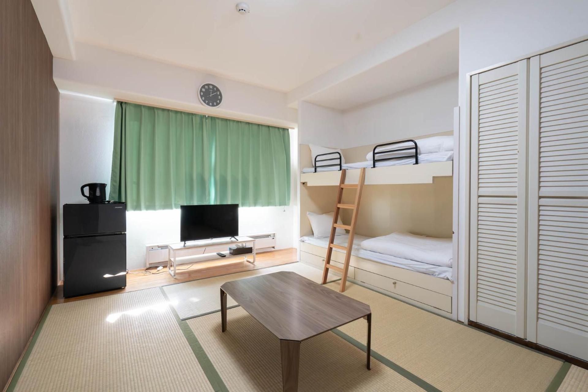 Standard Japanese Room 713