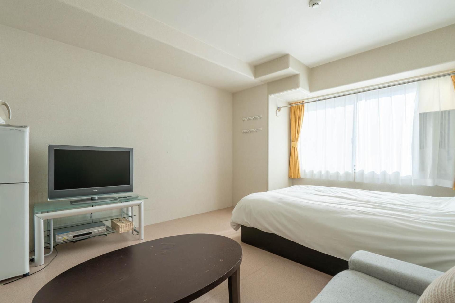Superior Western Room 411
