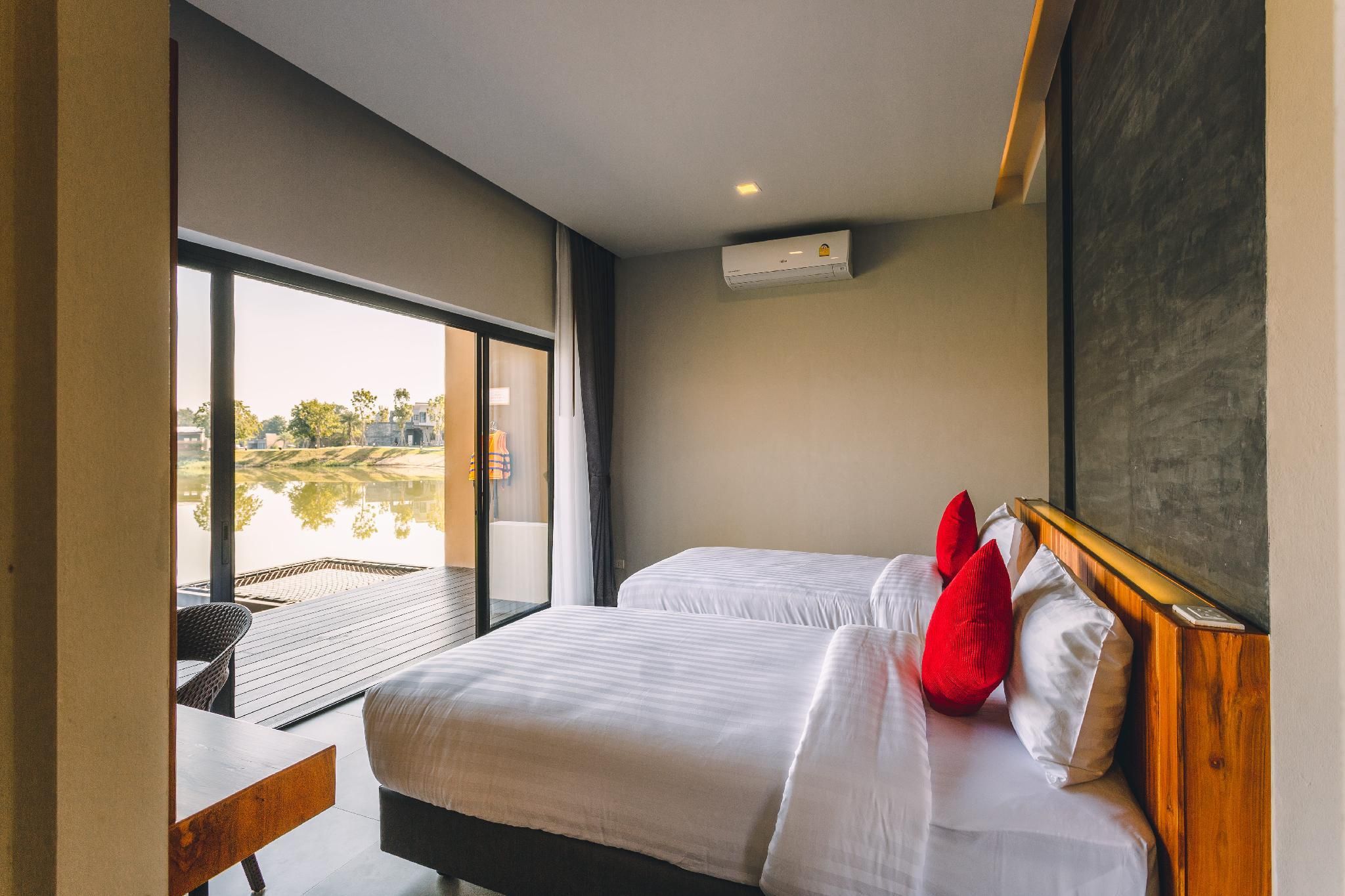 Montoro Resort @Nongyaplong Deluxe Twin Bed Room