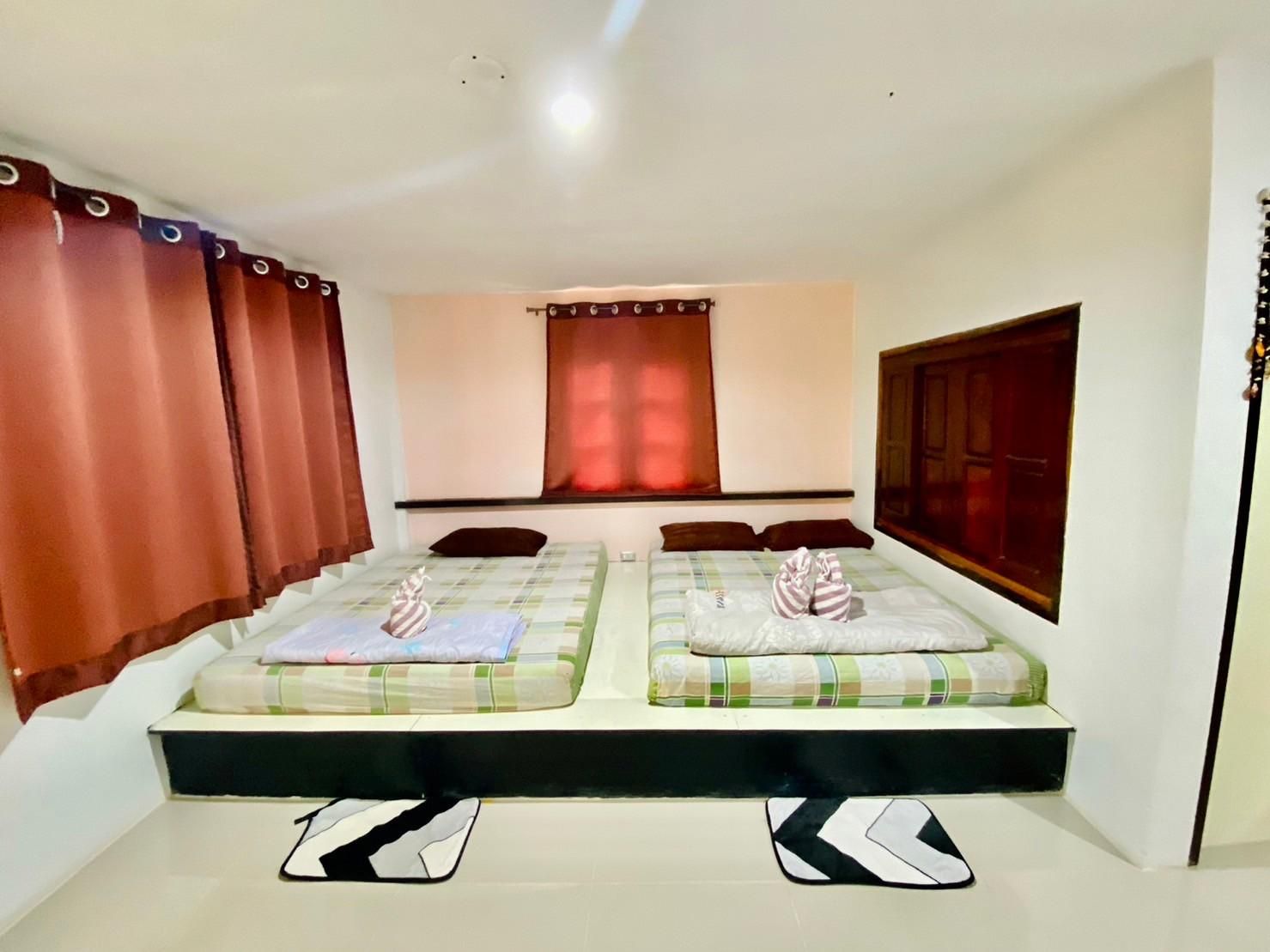 Family Room with King Bed