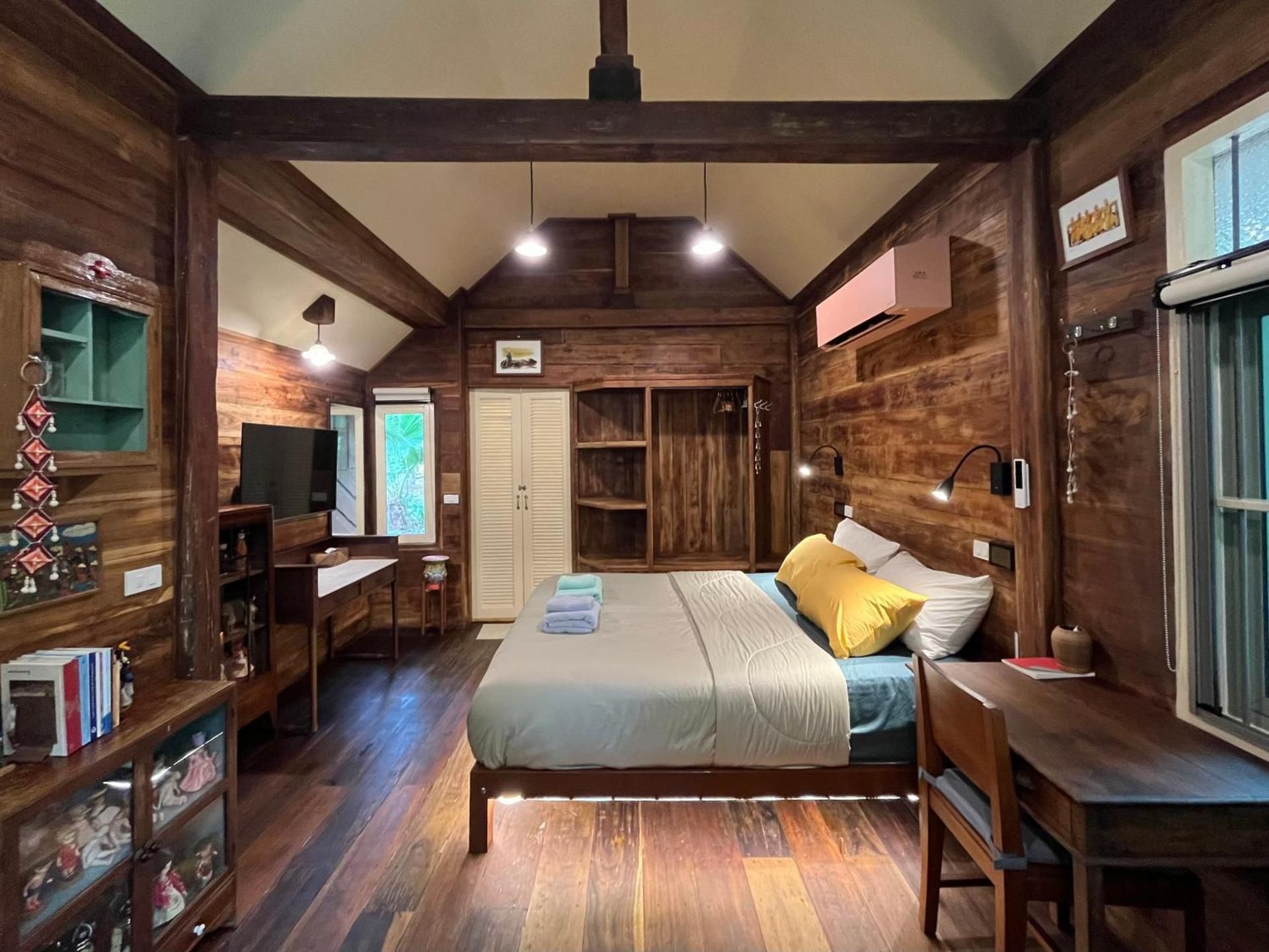 Triple Room with Private Bathroom